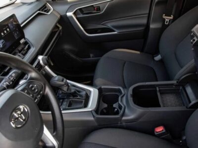 2025 Toyota RAV 4 2.0L CVT 2.0L Petrol White Black