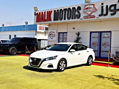 2022 Nissan Altima S 4 Cylinder Engine White Beige