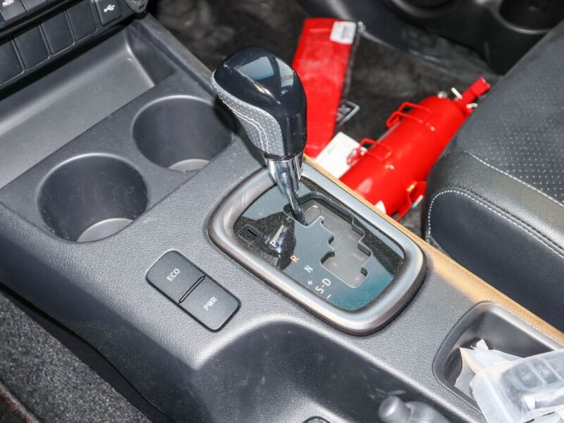 2025 Toyota Hilux GR Sport 4.0L Toyota Hilux GR GCC Specs White Black