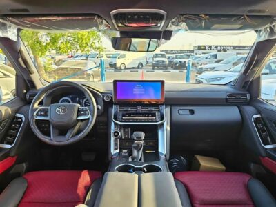 2025 Toyota Land Cruiser VXR 3.5L White PETROL Radar HUD