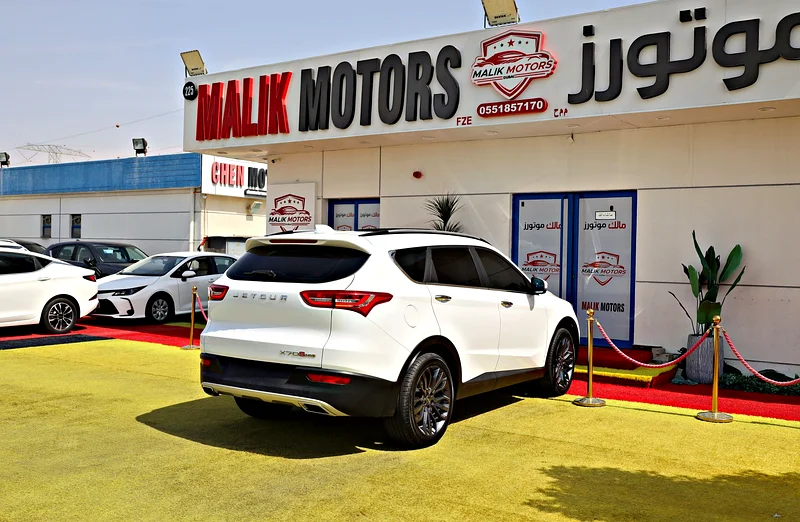 2023 Jetour X70 Comfort 4 Cylinder Engine GCC Specs White Black