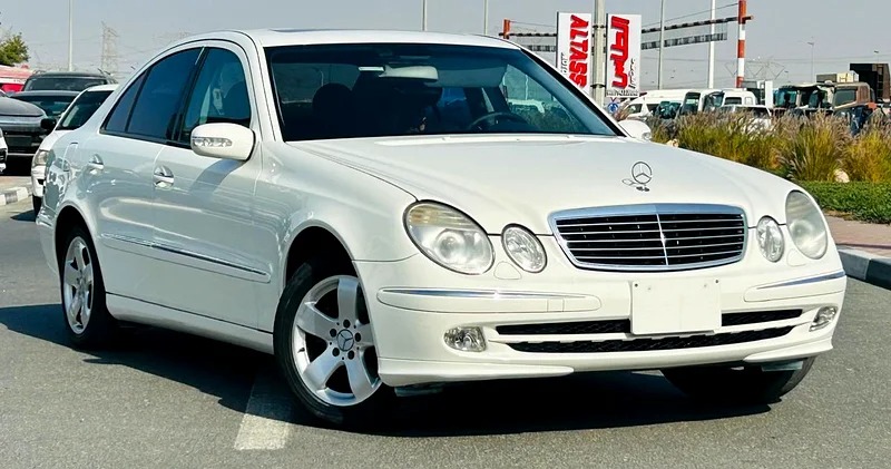 2002 Mercedes-Benz E-Class E 240 6 Cylinder Neat & Clean Car White Black