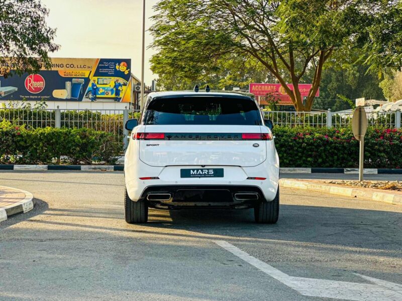 Land Rover Range Rover Sport Dynamic SE P400 3.0L 2023 V6 White Tan