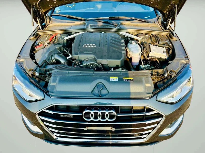 2021 Audi A4 40 TFSI 4 Cylinder Engine SUPER CLEAN CAR Grey Black