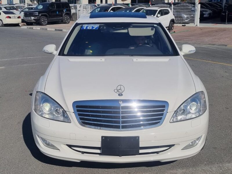 2007 Mercedes-Benz S 550 5.5 Liters 8 Cylinders V8 Engine WHITE BLACK