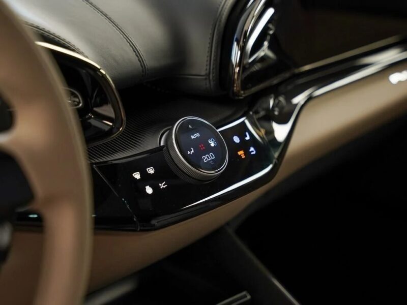 2025 Ferrari Purosangue 6.5 L Naturally Aspirated V12