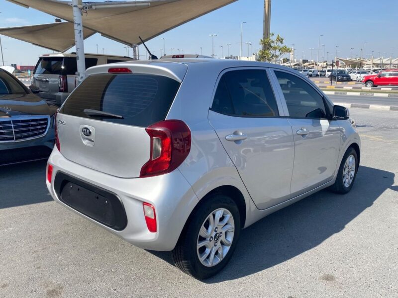 2018 Kia Picanto Top 1.2L Petrol GCC Specs Silver Grey Sedan