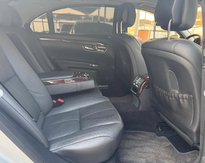 2008 MERCEDES BENZ S 550 Body Kit S63 AMG V8 AUCTION GRADE 4.5/B Silver