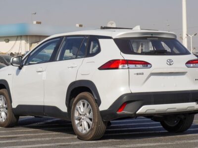 2024 Toyota Corolla Cross HEV Corolla Cross Hybrid White Black