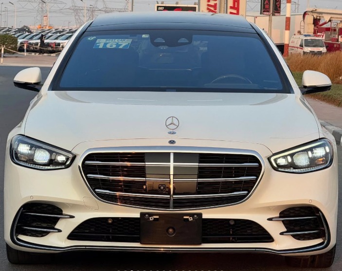 2022 MERCEDES BENZ S580 AMG V8 AUCTION GRADE 4.5/B White Black