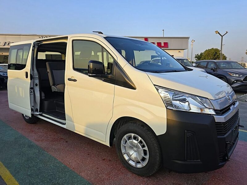 2025 Toyota Hiace Std Roof Newshape 2.8l Diesel MT White Grey