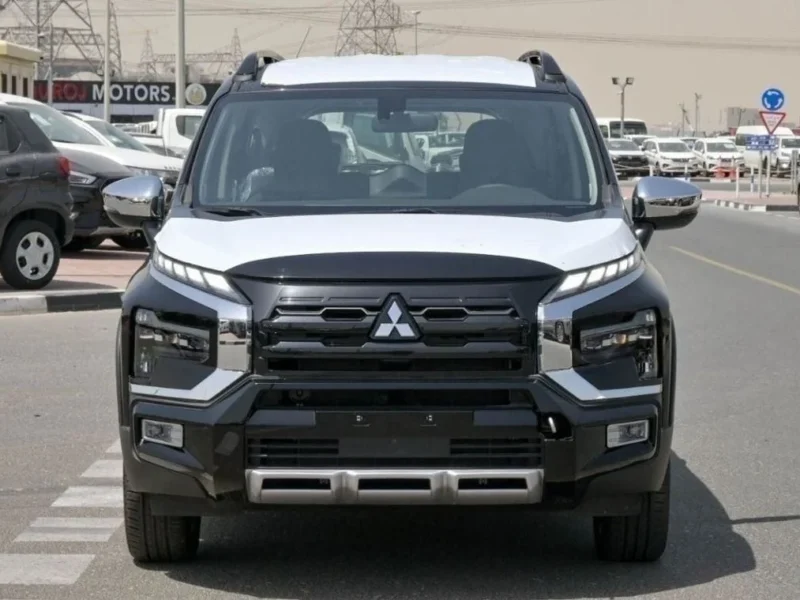 2025 Mitsubishi Xpander Cross 1.5L AT FWD Petrol Black Black GCC Specs