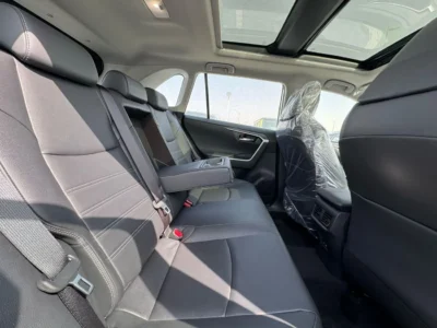 Toyota RAV 4 2.5 litre 4 Cylinder Engine Hybrid 2WD 2024 White Black