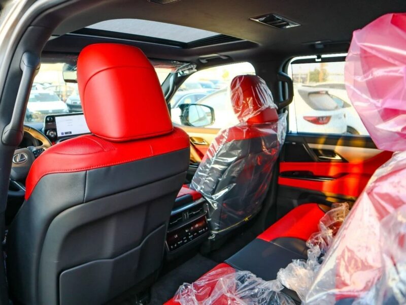 Lexus LX 600 F-Sport 3.5L 2025 Lexus LX 600 F-Sport Silver Red GCC Specs