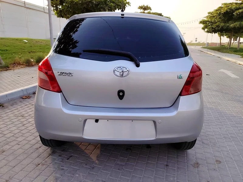 2008 Toyota Yaris MID Full New Condition Silver Black