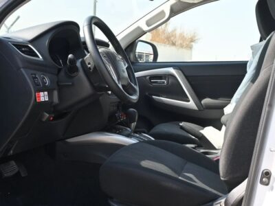 2023 Mitsubishi Pajero MITSUBISHI PAJERO SPORT 2.5L AMBULANCE 4WD A/T White Black