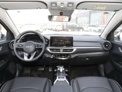 Kia K3 KIA K3 Comfort 1.5L 4 Cylinder Engine 2025 White Black