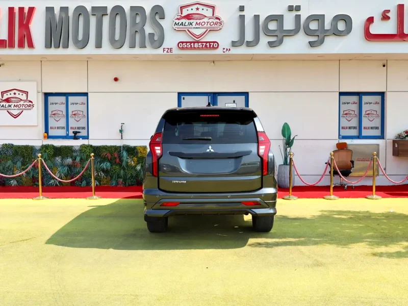 2022 Mitsubishi Montero Sport GLS 2WD 6 Cylinder Engine Grey Black