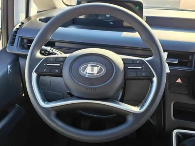 2025 Hyundai Staria CARGO 2.2L V4 DIESEL MANUAL GEAR BOX White Grey