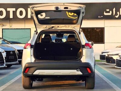 2025 Toyota Corolla Cross HYBRID ELITE 2.0L Engine White Black