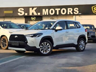 2025 Toyota Corolla Cross HYBRID ELITE 2.0L Engine White Black