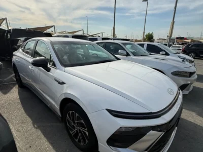 2024 Hyundai Sonata GL 2.5L GCC Specs White Red Sedan FWD