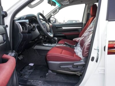 2025 Toyota Hilux GLX-S SR5 2.7L 4 Cylinder Engine GCC White Burgundy