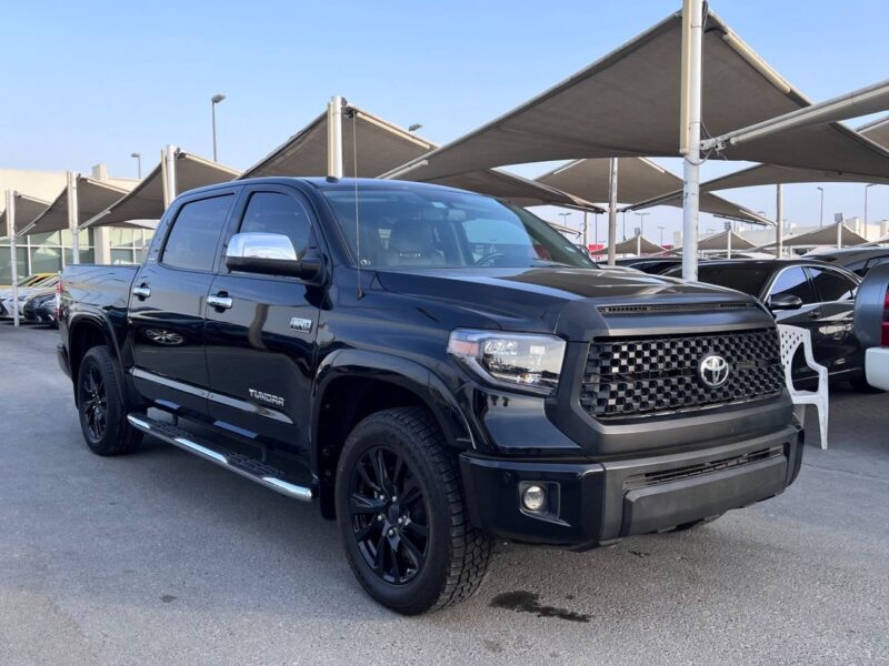 2017 Toyota Tundra Crewmax Limited 5.7 litre 8 Cylinder Engine Black Grey