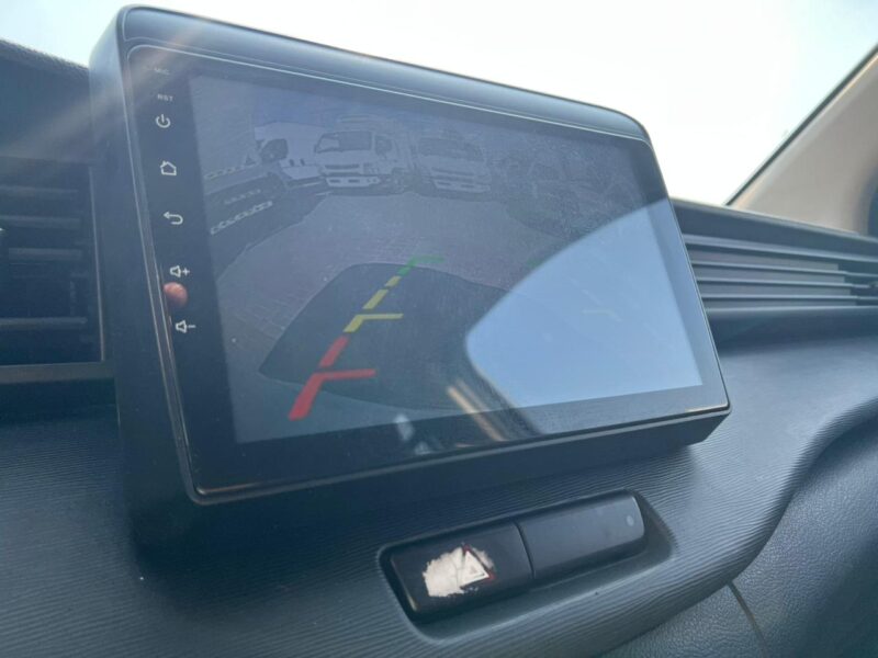 2022 Suzuki Ertiga Automatic GCC Specs V4 White Black