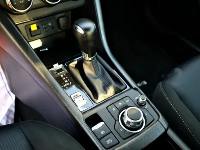 2020 Mazda CX-3 Standard GCC SPECS Clean Title Perfect Condition White Black