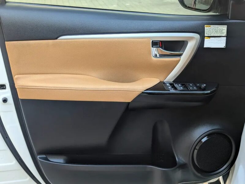 2016 Toyota Fortuner GXR 6 Cylinders Engine White Brown GCC Specs