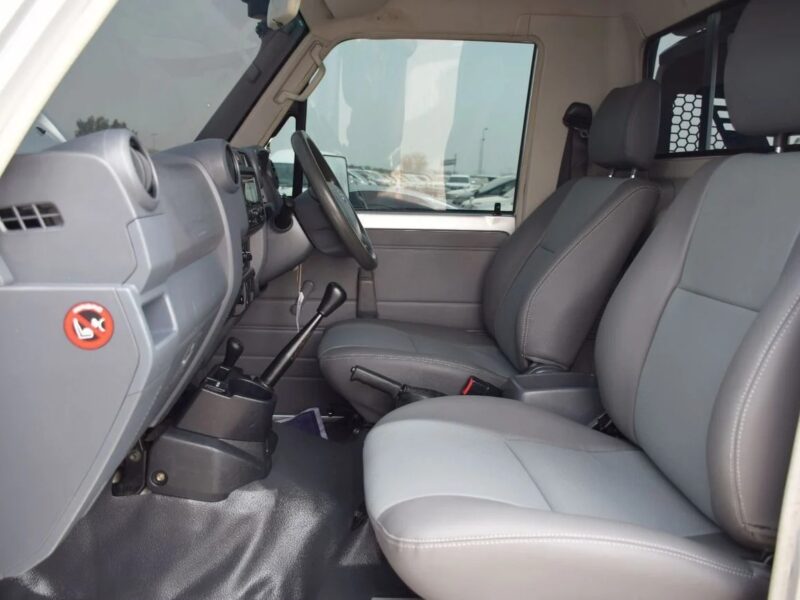 2016 Toyota Land Cruiser Pick Up PICKUP DLX 4.5L RHD Silver Grey