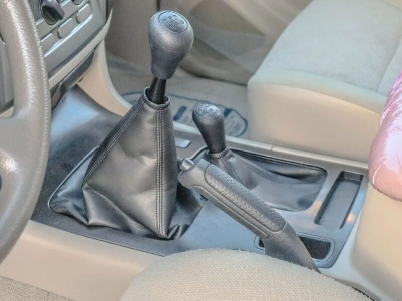 2007 Toyota Land Cruiser GX 4.5L 6 Cylinder Engine 2007 Manual Blue Beige