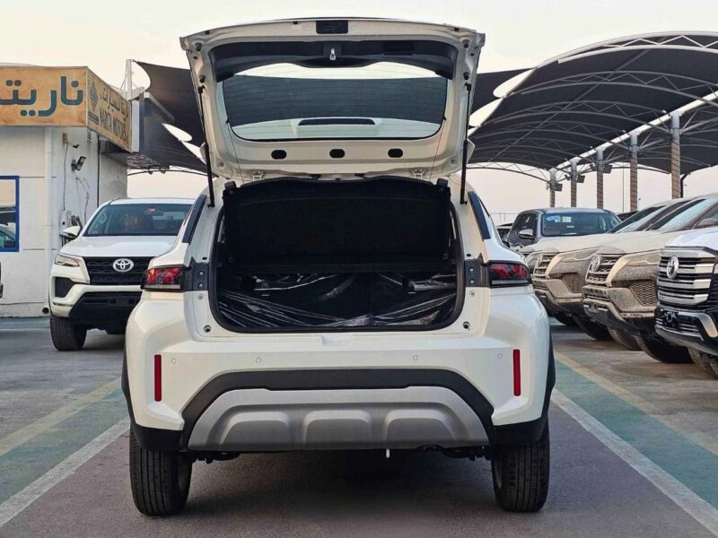 2025 Suzuki Fronx GLX EURO 5 1.5L HYBRID GCC Specs White Black