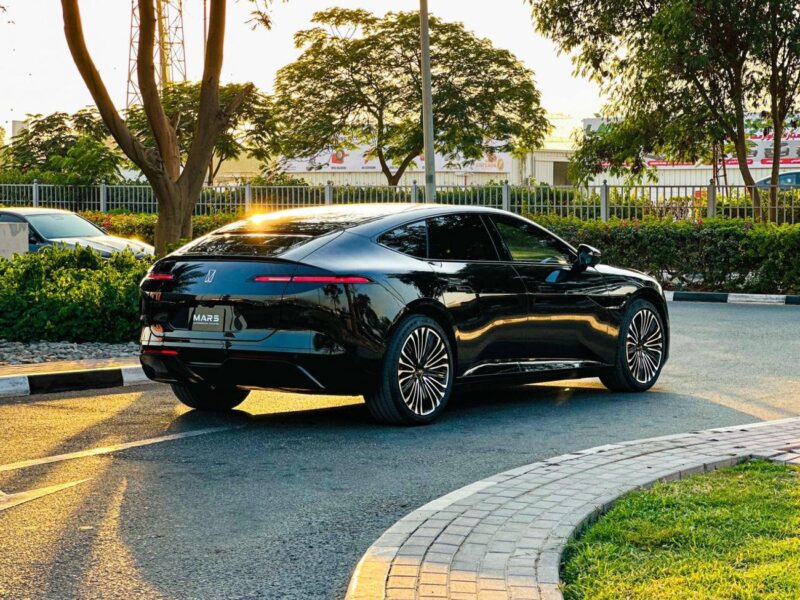 Avatr 12 2024 AVATR 12 Performance AWD 94.5 kWh Electric Black