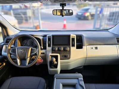 2025 Toyota Hiace Std Roof Newshape 2.8l Diesel MT White Grey