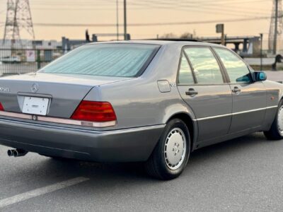 1992 Mercedes-Benz S 600 6.0 liters 12 Cylinders Engine Grey Black