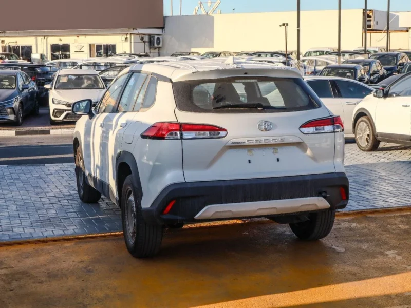 Toyota Corolla Cross 1.8L XL 2025 Toyota Corolla Cross 1.8L White Red