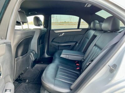 MERCEDES-BENZ E 300 3.5L V6 petrol engine WHITE Black 2015