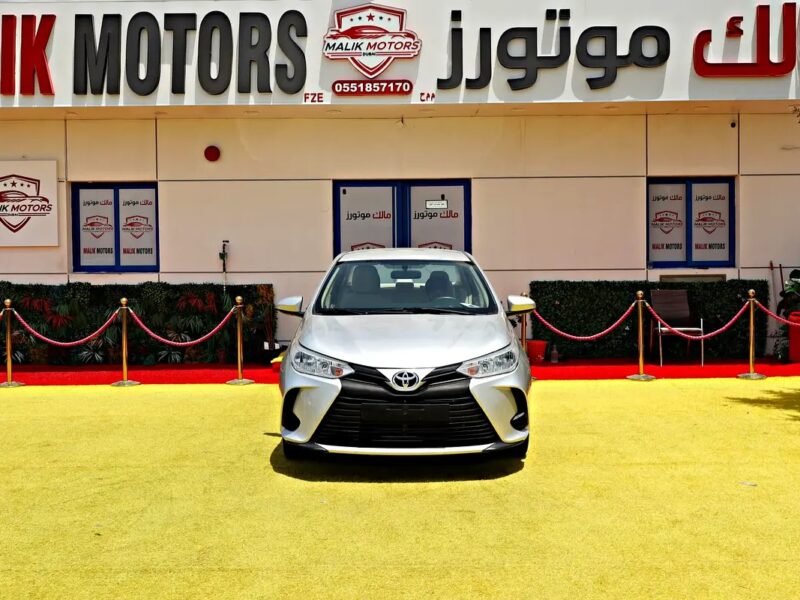 2022 Toyota Yaris S 1.5L ENGINE Clean Title Perfect Condition Silver Beige