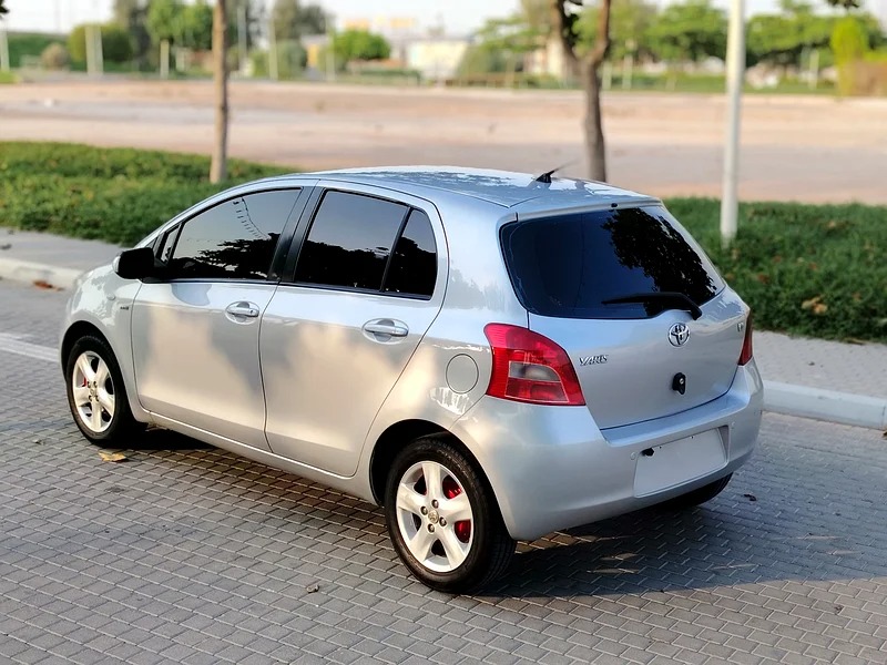 2008 Toyota Yaris MID Full New Condition Silver Black