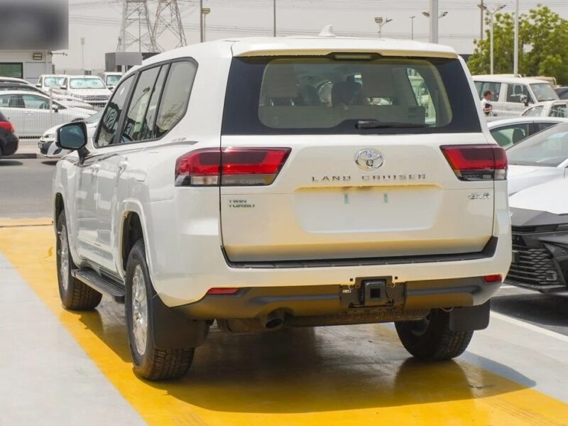 2025 Toyota Land Cruiser GXR 3.5L 6 Cylinder TWIN TURBO White Beige