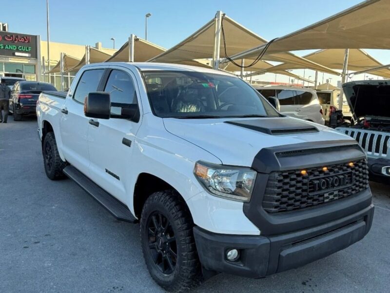 2020 RAM 1500 TRX 6.2 litre 8 Cylinders Engine Petrol White Black