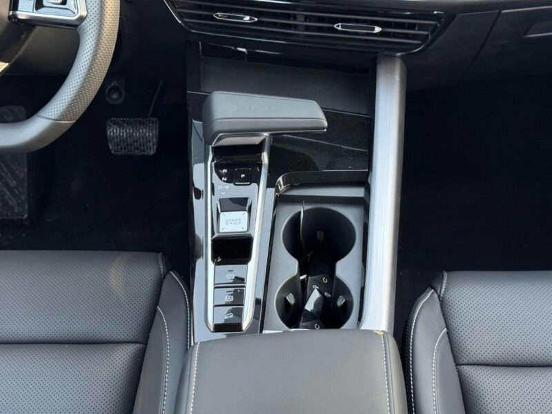 MG One STD 1.5L Petrol FWD 2024 GCC Specs Grey Black