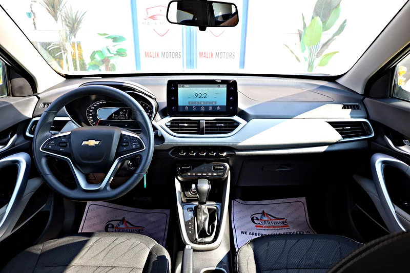 2023 Chevrolet Groove LT 4 Cylinders Engine Petrol GCC Specs White SUV