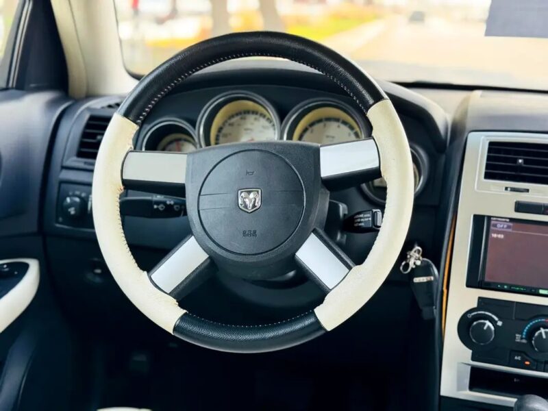 2010 Dodge Charger Other 6 Cylinder Engine Neat & Clean Car White Beige