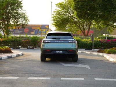 Seres 5 2025 Seres 5 Comfortline RWD 1.5T Hybrid Plug-In Green Tan