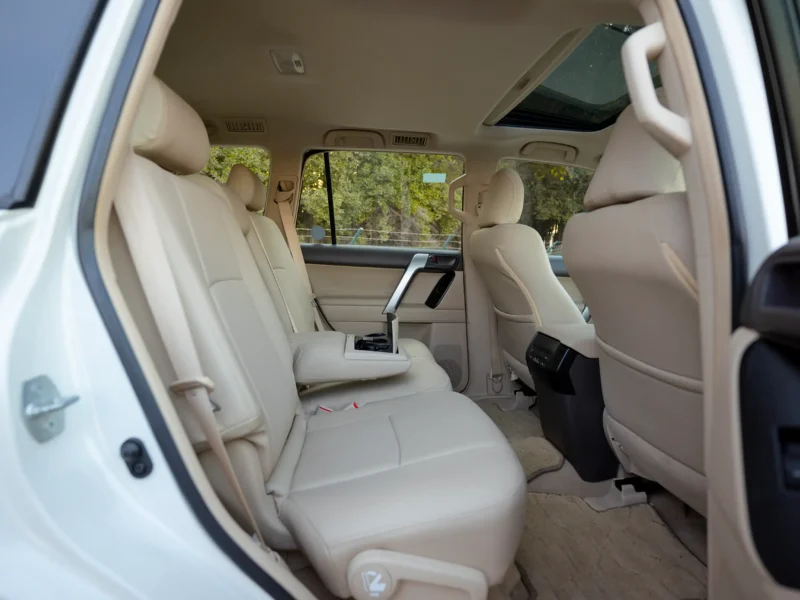 2022 Toyota Prado GXR 6 Cylinders Engine White Beige GCC Specs 4WD