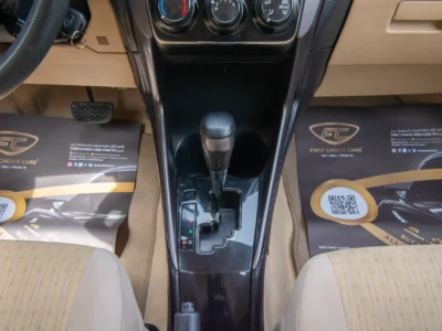 2022 Toyota Yaris E 4 Cylinders Engine White Beige GCC Specs FWD