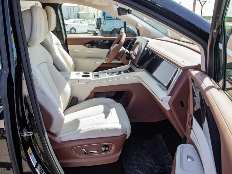 2025 BYD Xia DM-I 180KM EXELLENCE EDITION Hybrid Van Black Beige